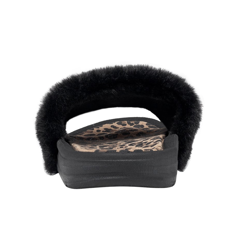 やあ、ペギー・ブラック・チーター