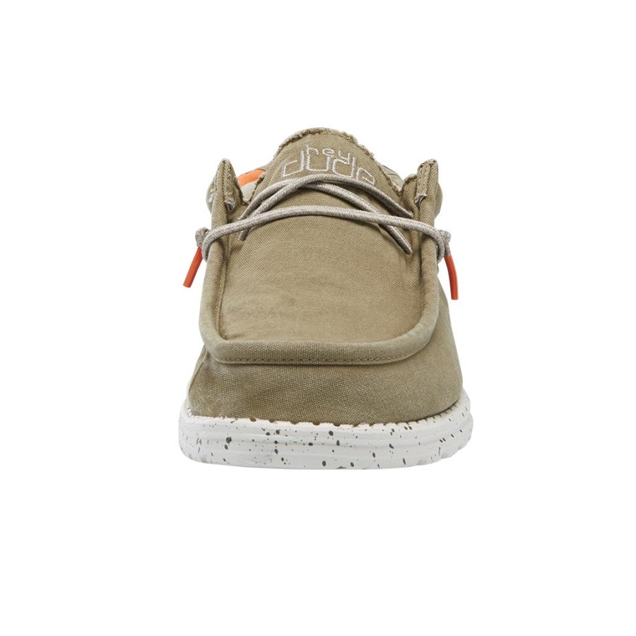 やあ、ウォーリー・ウォッシュ・カラマタ